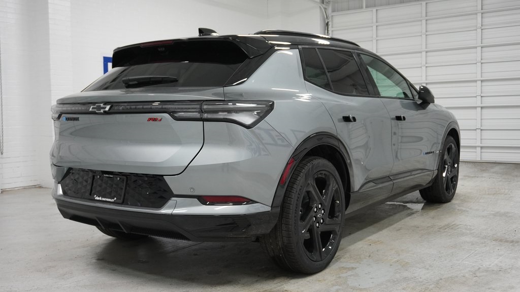 Vehicle image 3 of 40