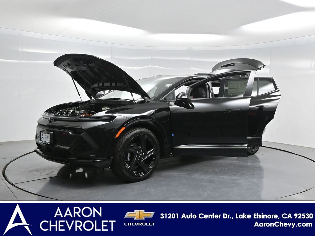 2025 Chevrolet Equinox EV RS Image 3 of 53