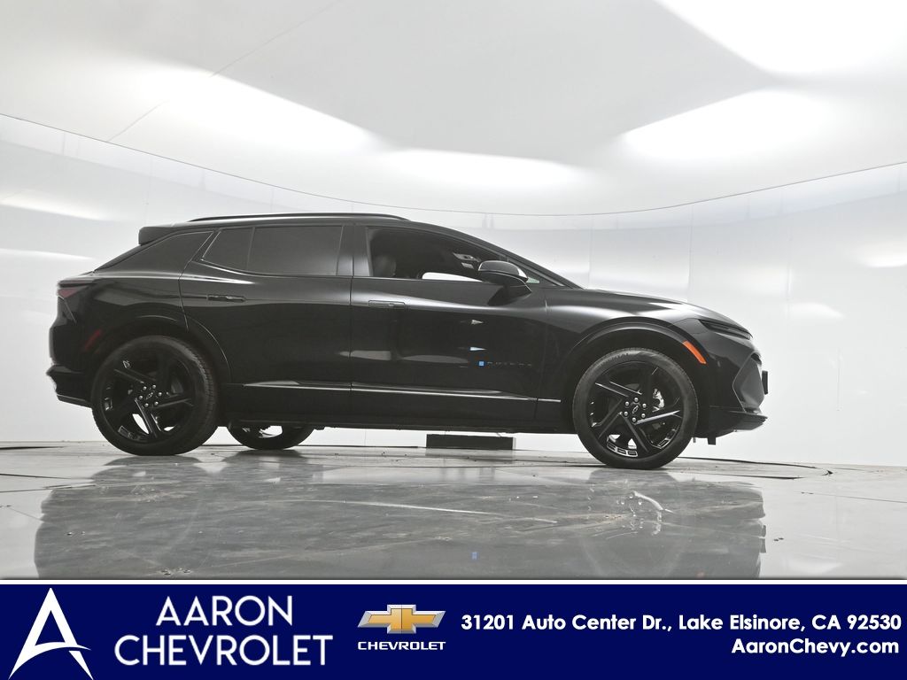 2025 Chevrolet Equinox EV RS Image 17 of 53