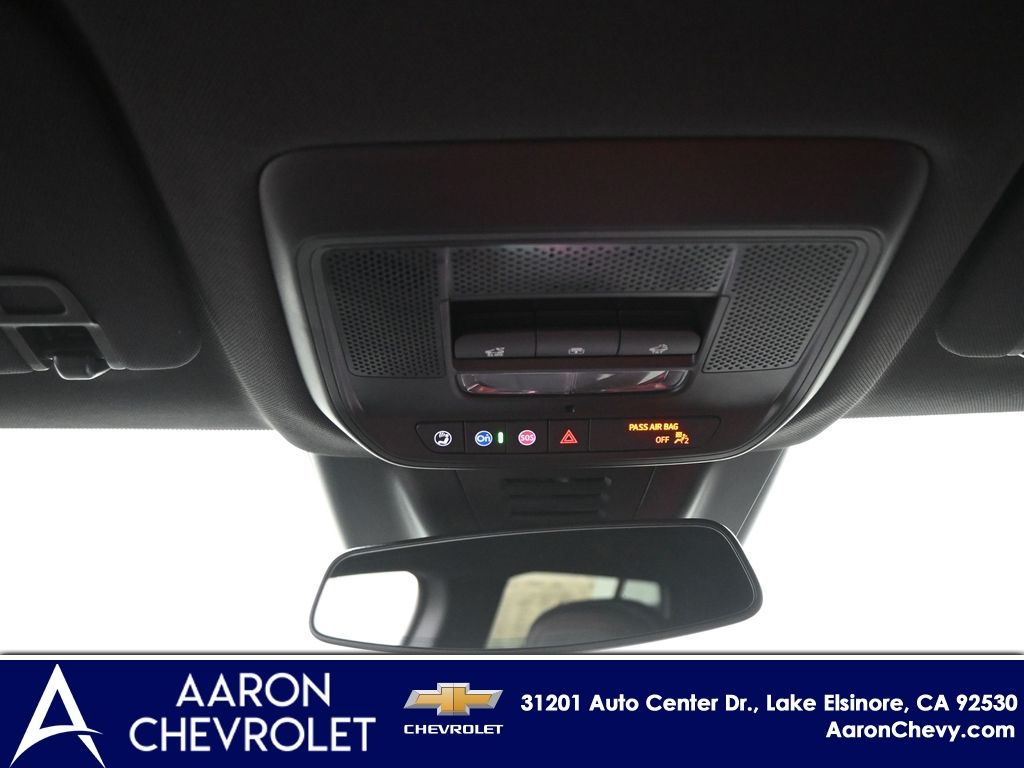 2025 Chevrolet Equinox EV RS Image 38 of 53