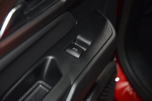 2025 Chevrolet Equinox EV RS Image 46 of 47