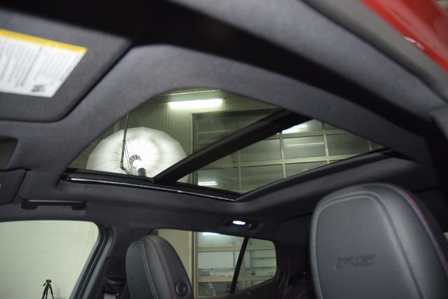 2025 Chevrolet Equinox EV RS Image 32 of 47