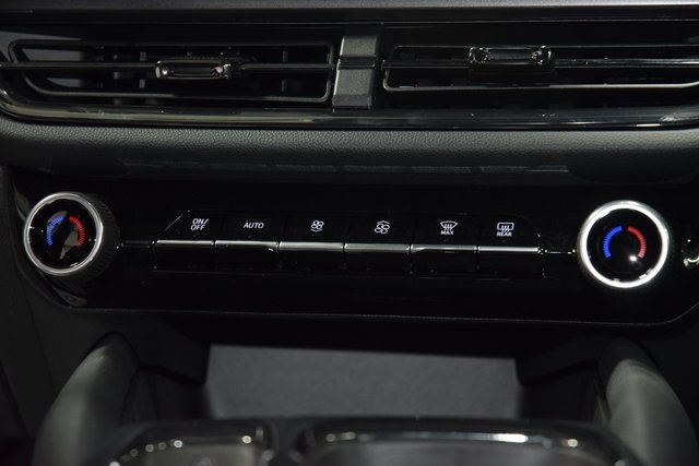 2025 Chevrolet Equinox EV RS Image 43 of 47