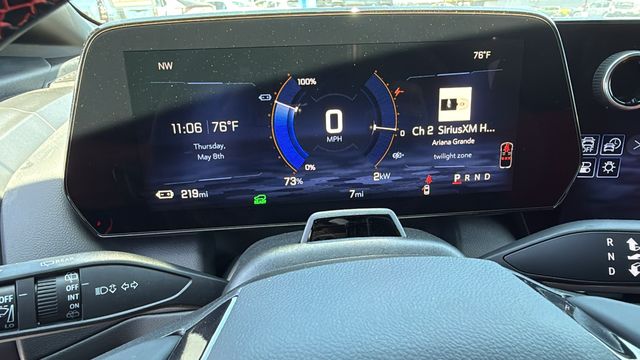Vehicle image 21 of 31