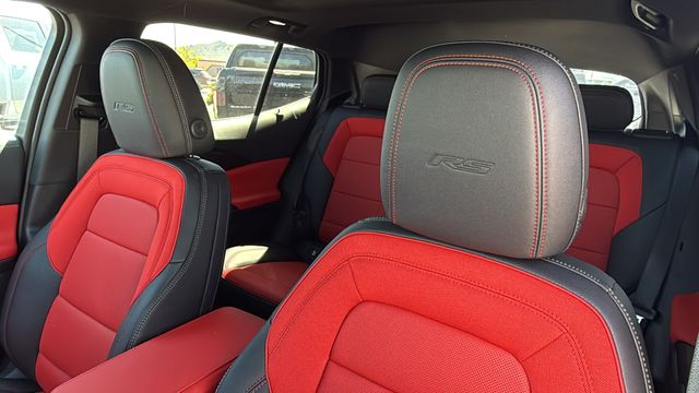 Vehicle image 11 of 31