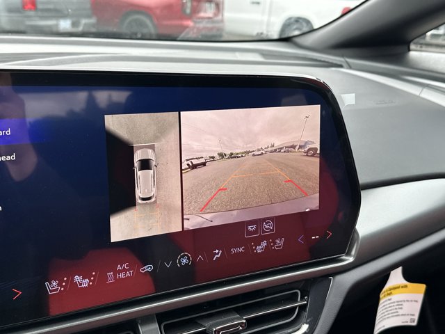 Vehicle image 22 of 25