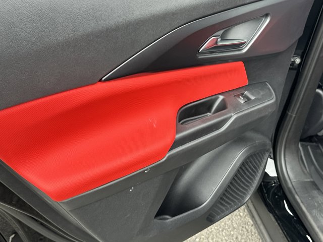 Vehicle image 15 of 25