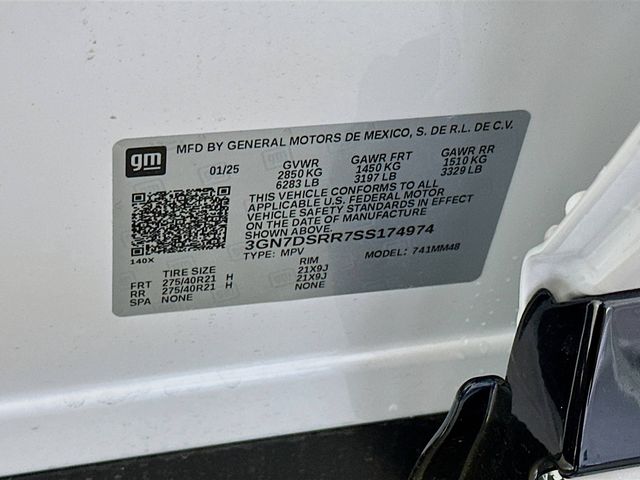 2025 Chevrolet Equinox EV RS Image 32 of 34