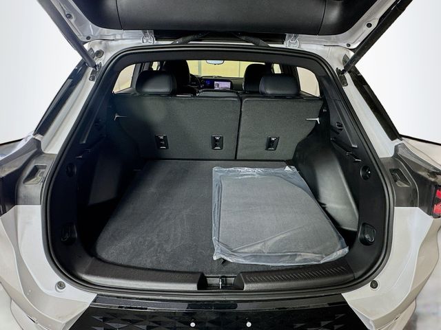 2025 Chevrolet Equinox EV RS Image 11 of 34