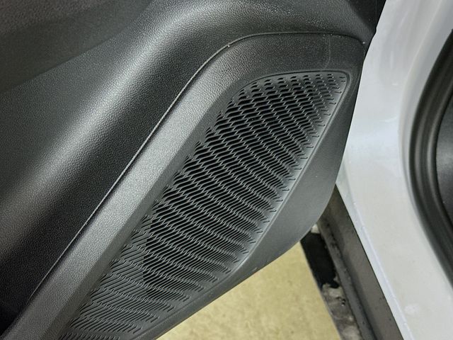 2025 Chevrolet Equinox EV RS Image 33 of 34