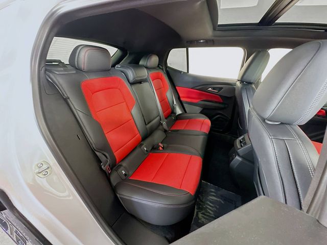 2025 Chevrolet Equinox EV RS Image 13 of 34