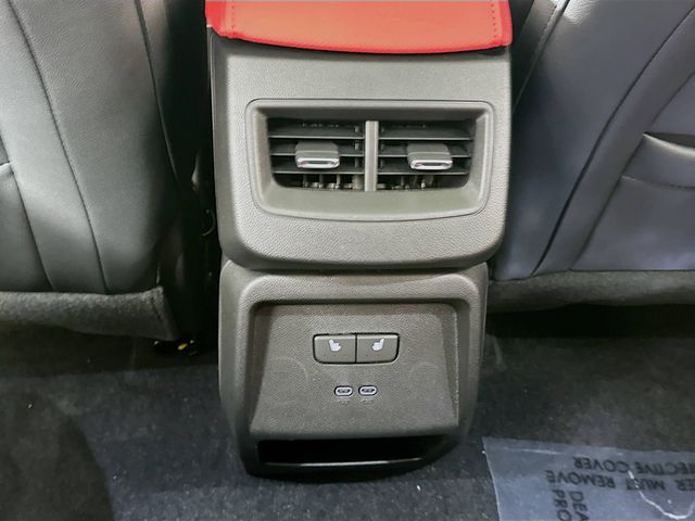 2025 Chevrolet Equinox EV RS Image 30 of 34