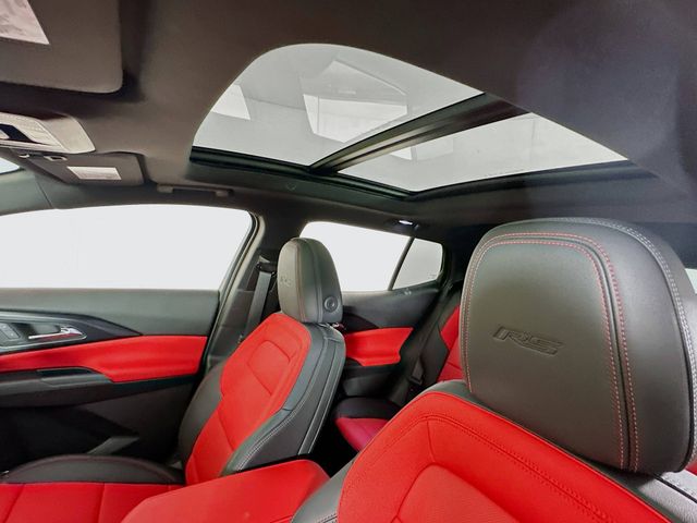 2025 Chevrolet Equinox EV RS Image 17 of 34