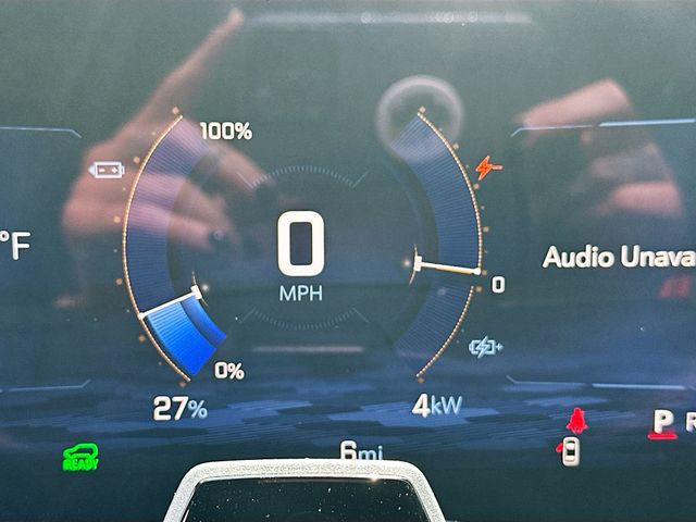 2025 Chevrolet Equinox EV RS Image 19 of 30