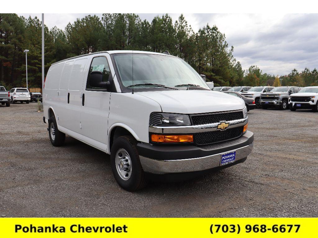 2025 Chevrolet Express Base Image 2 of 27
