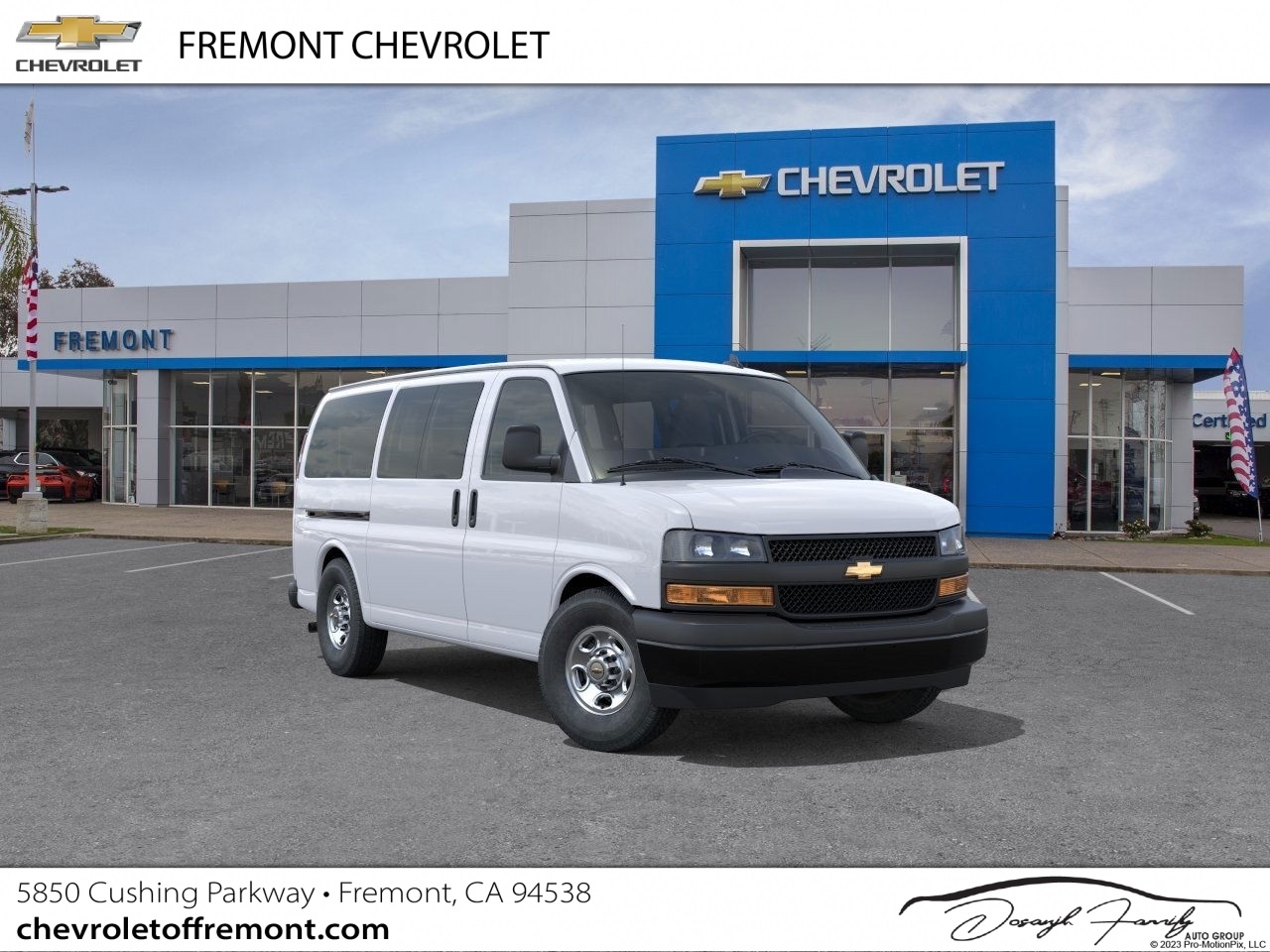 2025 Chevrolet Express LS Image 5 of 25
