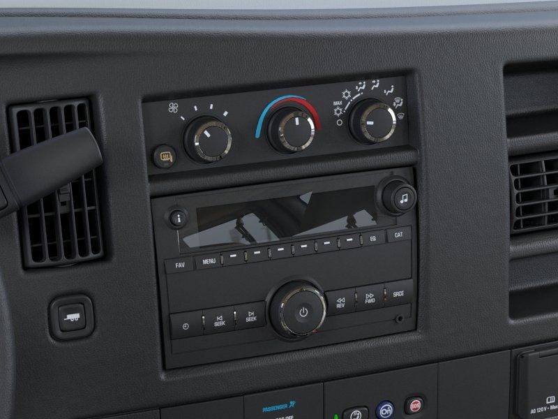 2025 Chevrolet Express LS Image 18 of 25