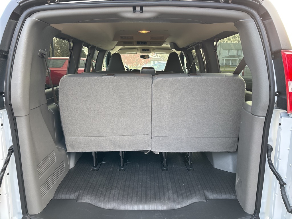 2025 Chevrolet Express LS Image 6 of 18