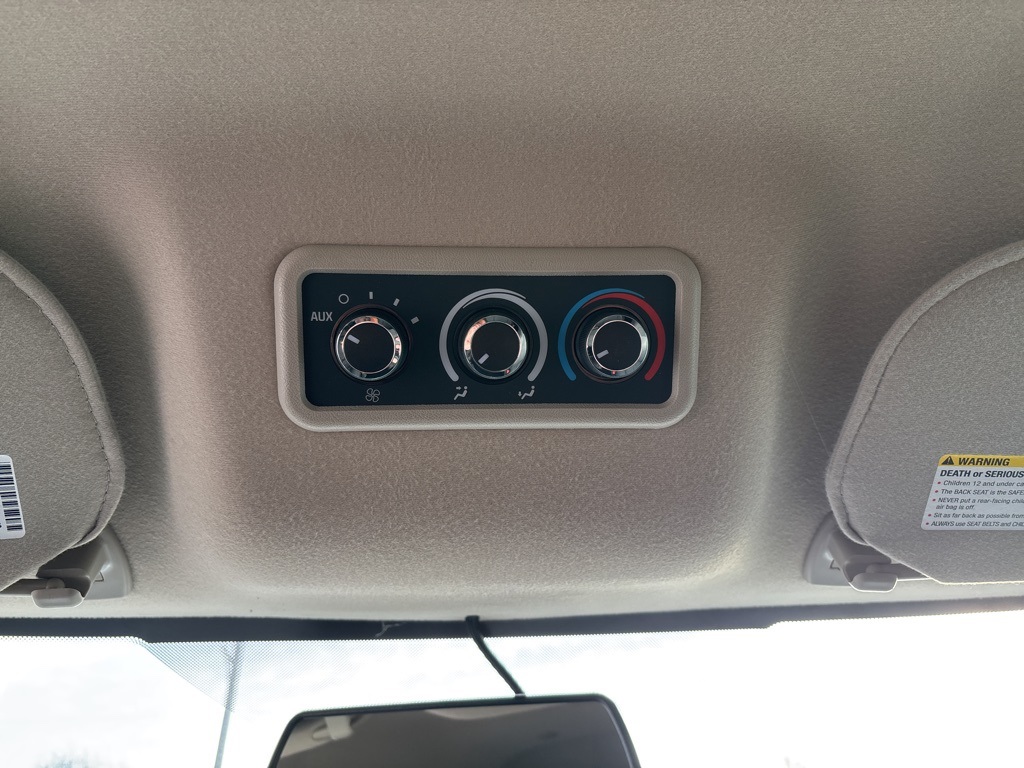 2025 Chevrolet Express LS Image 16 of 18