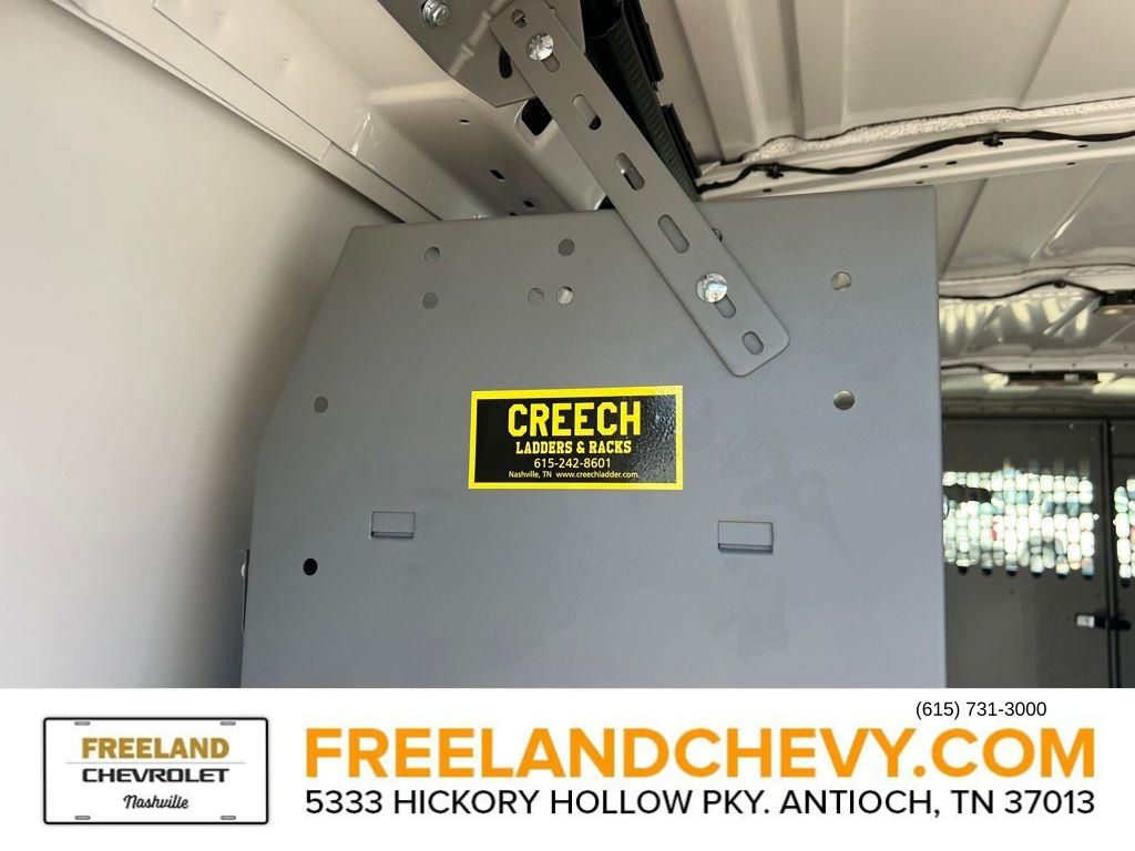 2025 Chevrolet Express Base Image 8 of 24