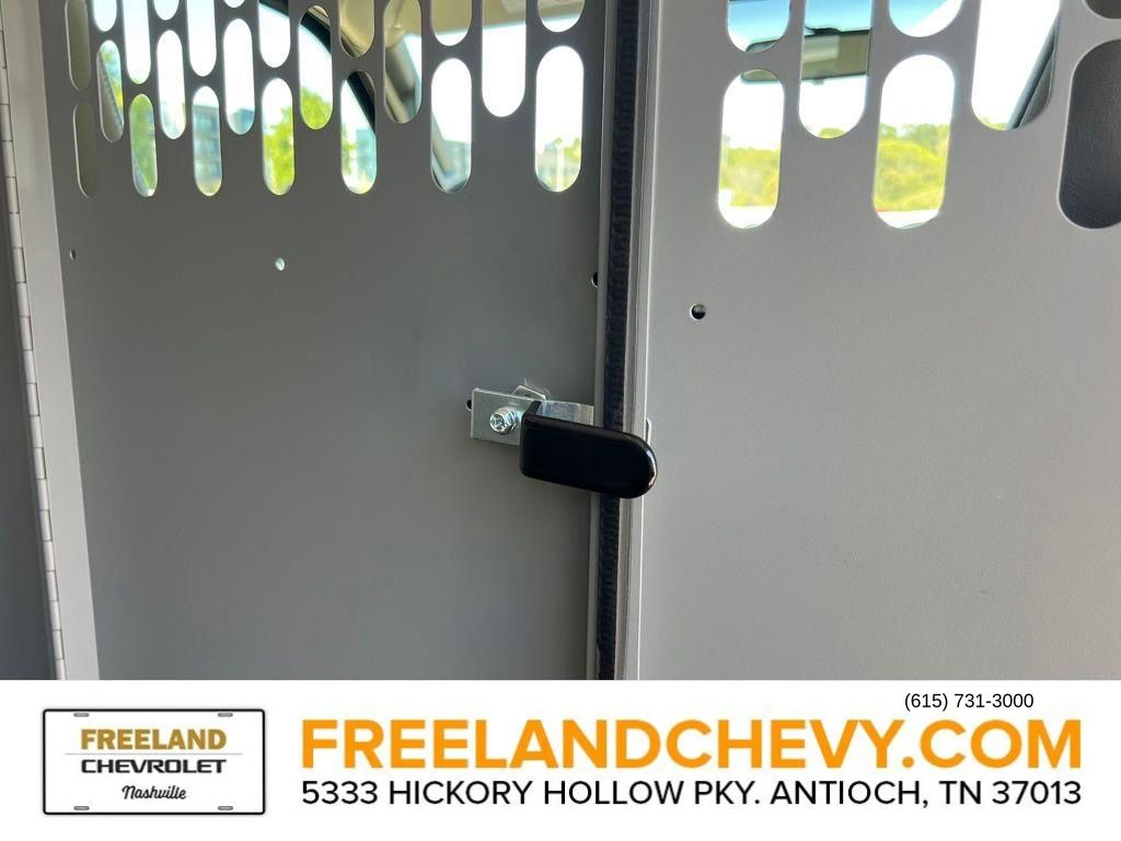 2025 Chevrolet Express Base Image 15 of 24