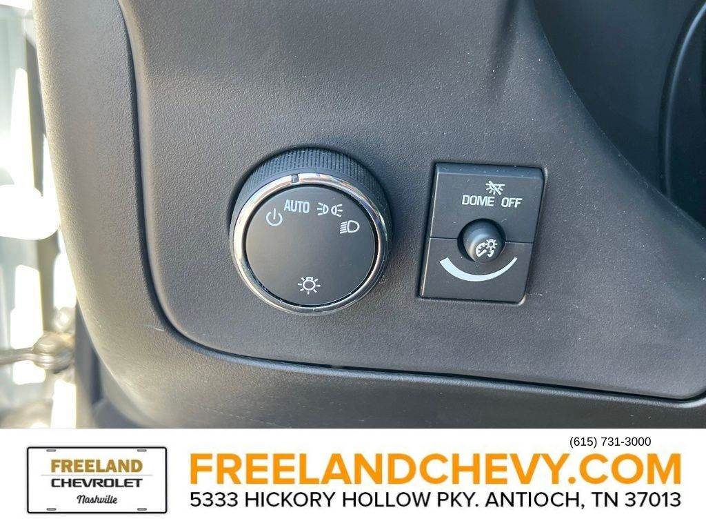 2025 Chevrolet Express Base Image 19 of 24