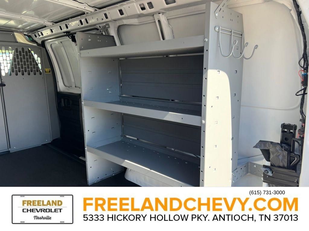 2025 Chevrolet Express Base Image 13 of 25