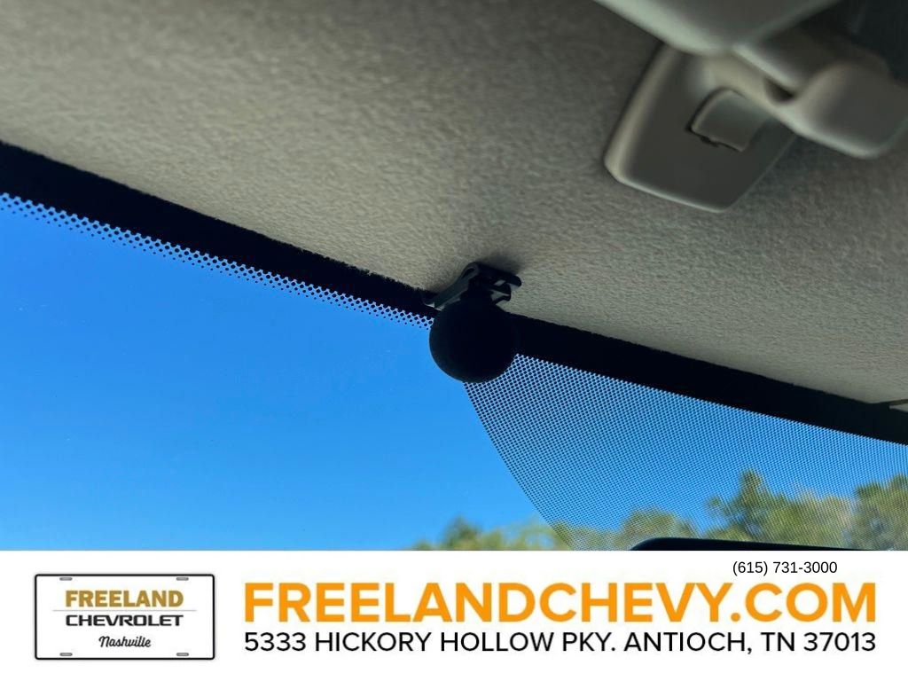 2025 Chevrolet Express Base Image 10 of 25