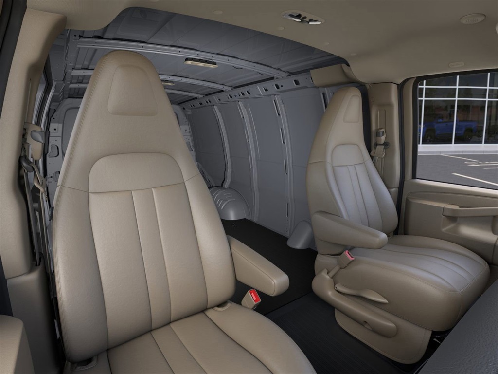 2025 Chevrolet Express Base Image 10 of 24