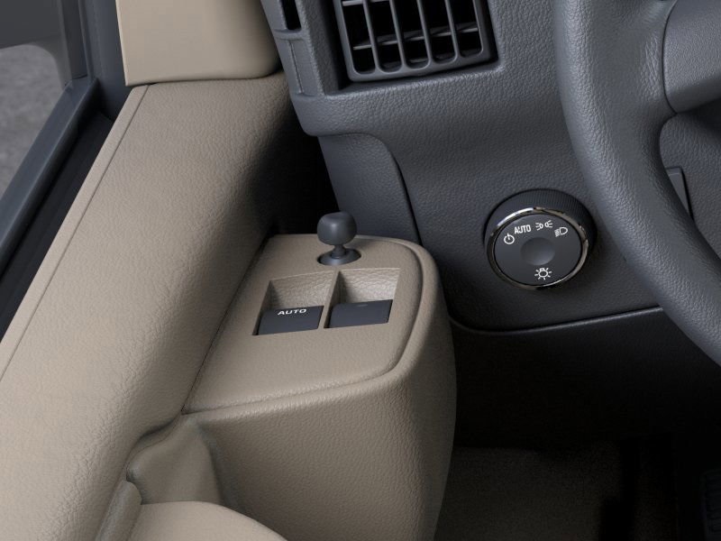 2025 Chevrolet Express Base Image 18 of 24