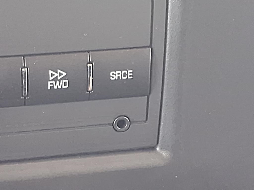 Vehicle image 14 of 21