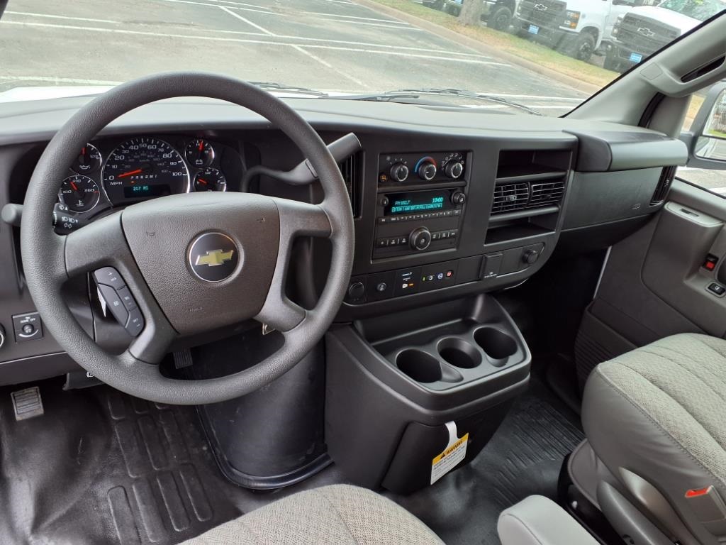 Vehicle image 10 of 25