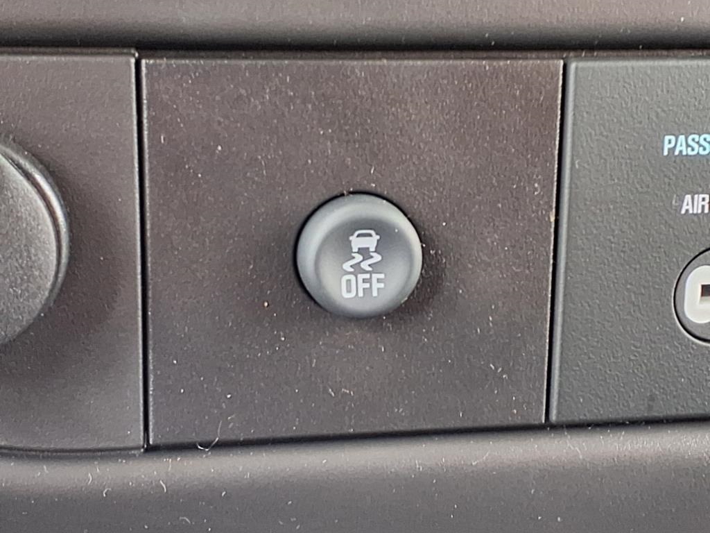 Vehicle image 15 of 25