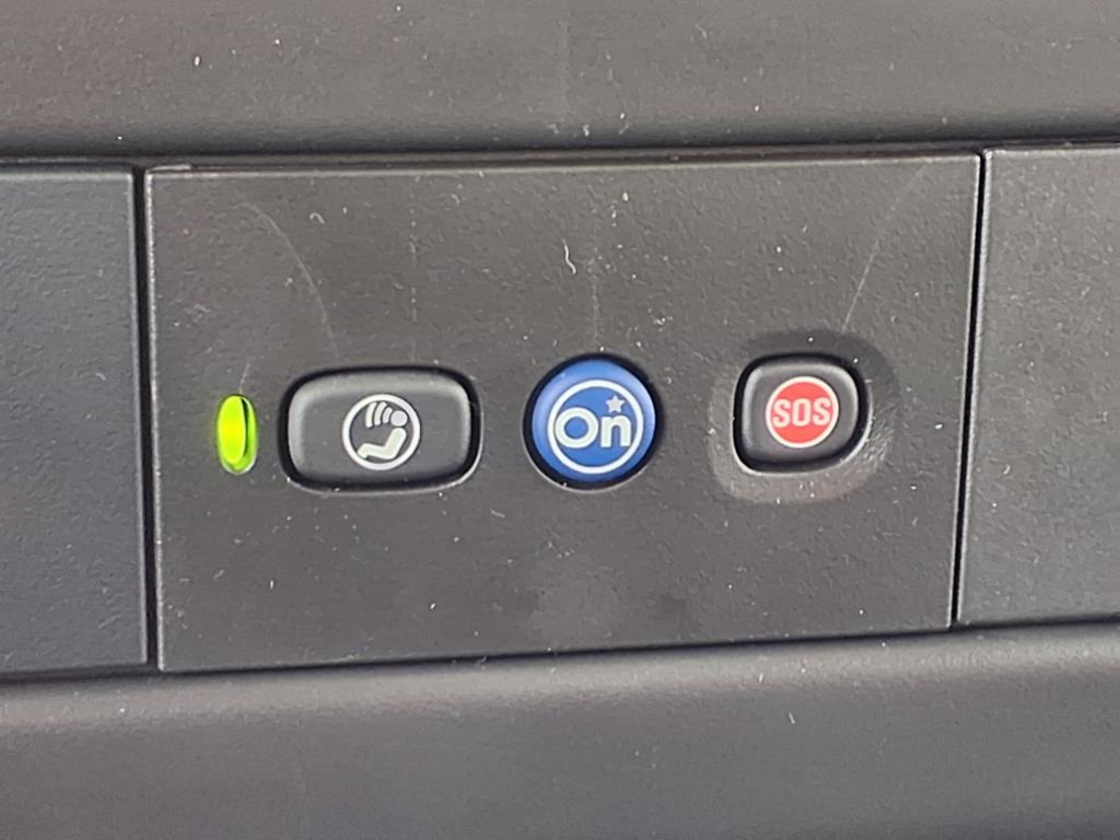Vehicle image 20 of 25