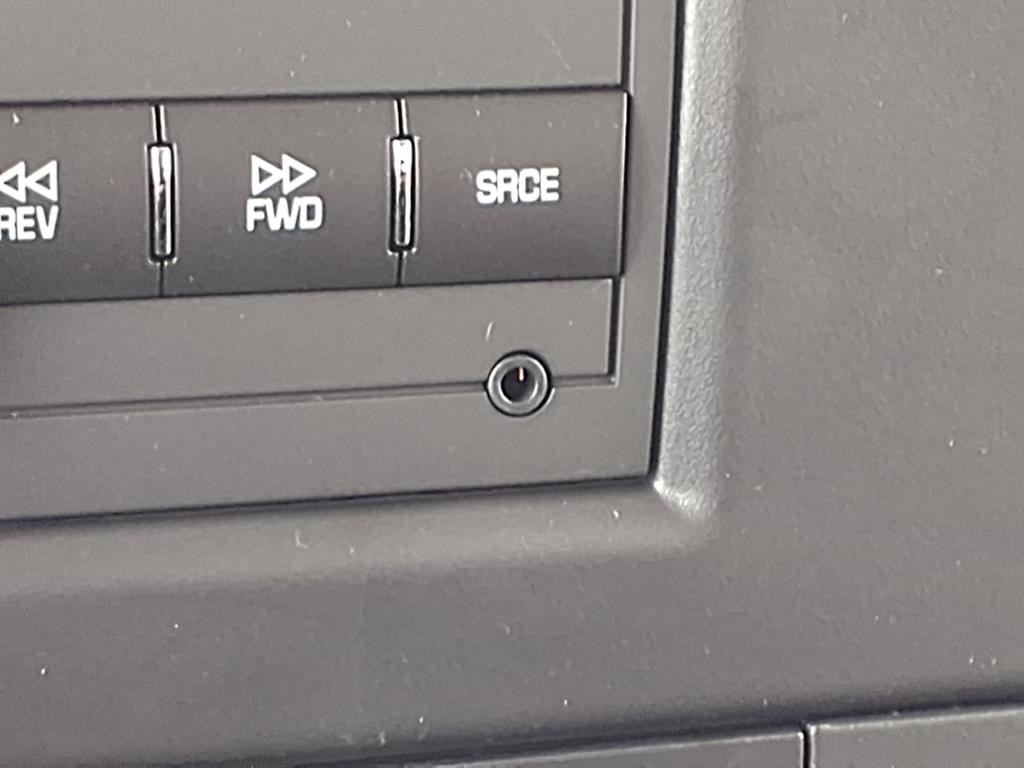 Vehicle image 18 of 25