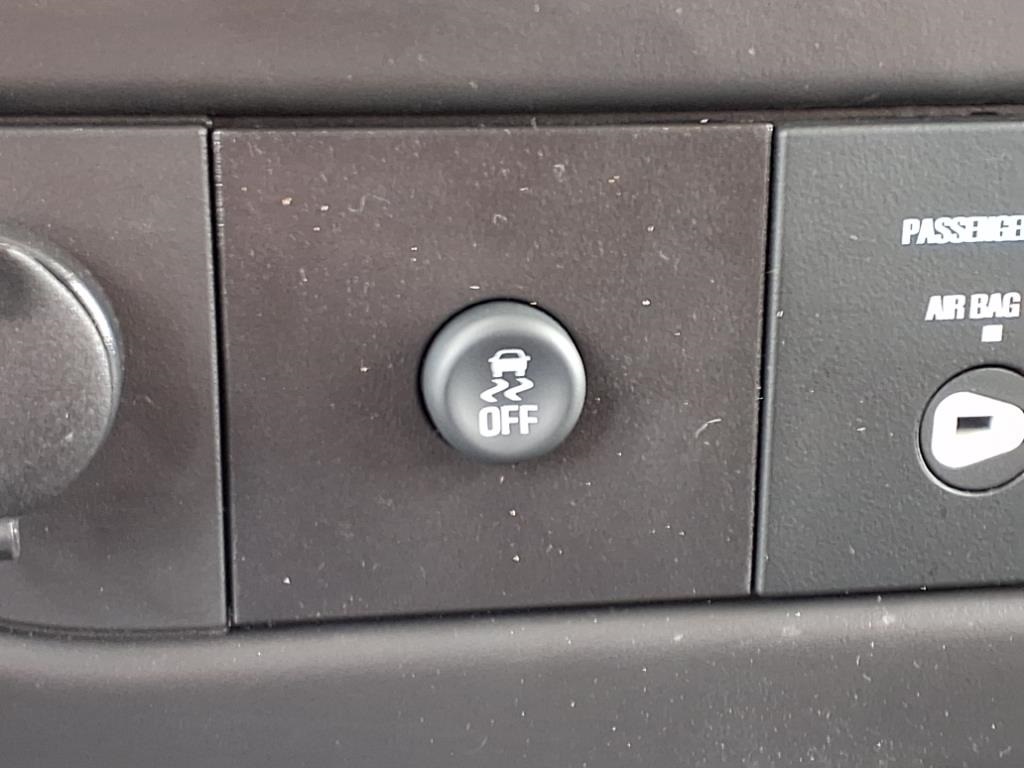 Vehicle image 15 of 25