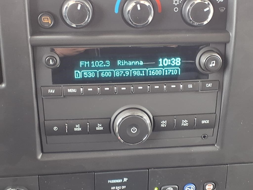 Vehicle image 18 of 25
