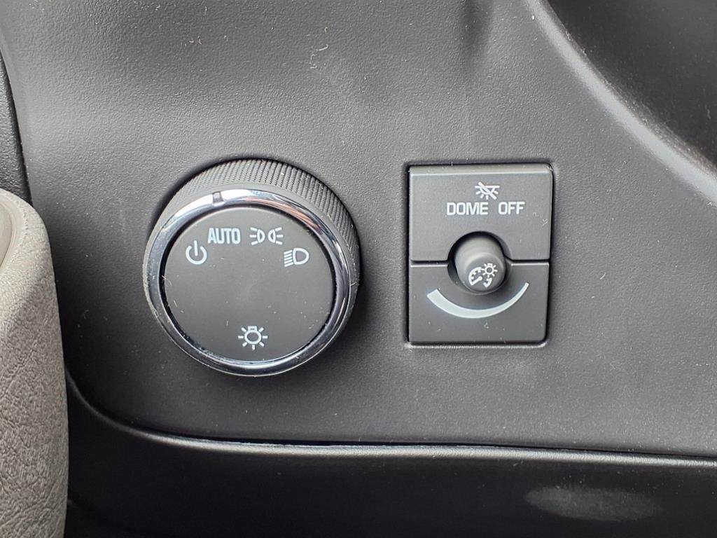 Vehicle image 13 of 25
