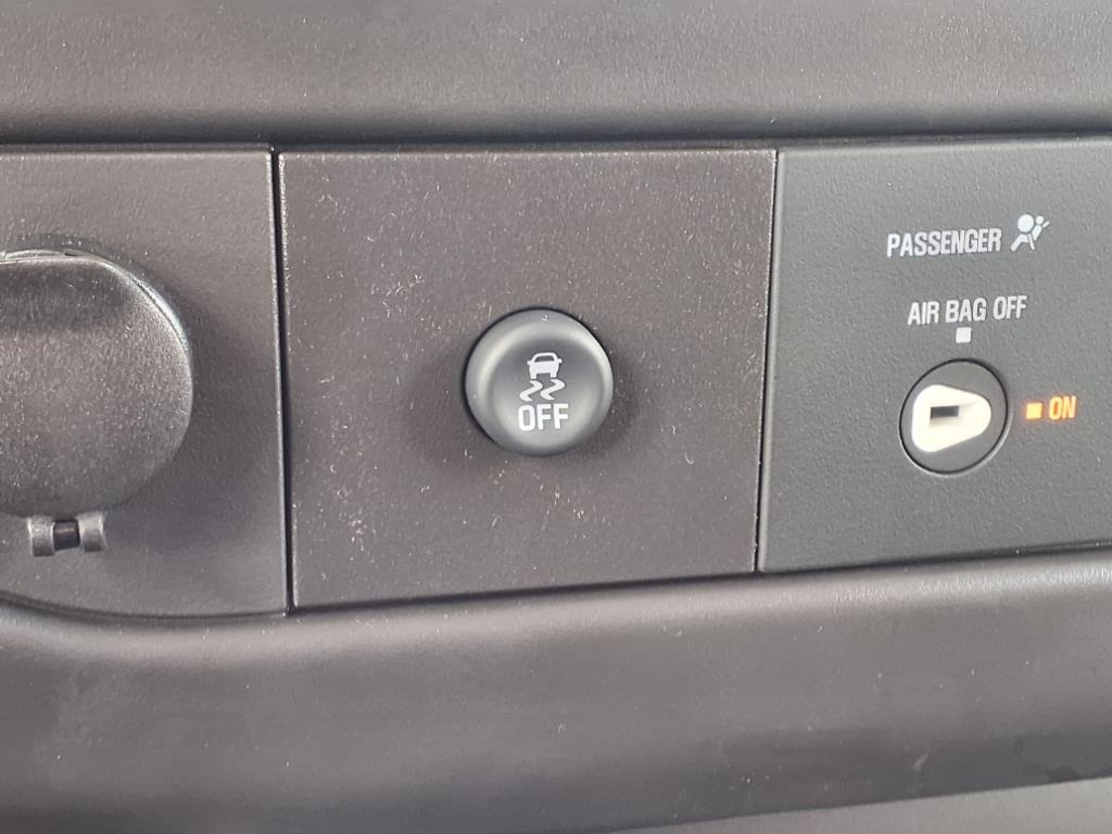 Vehicle image 19 of 21