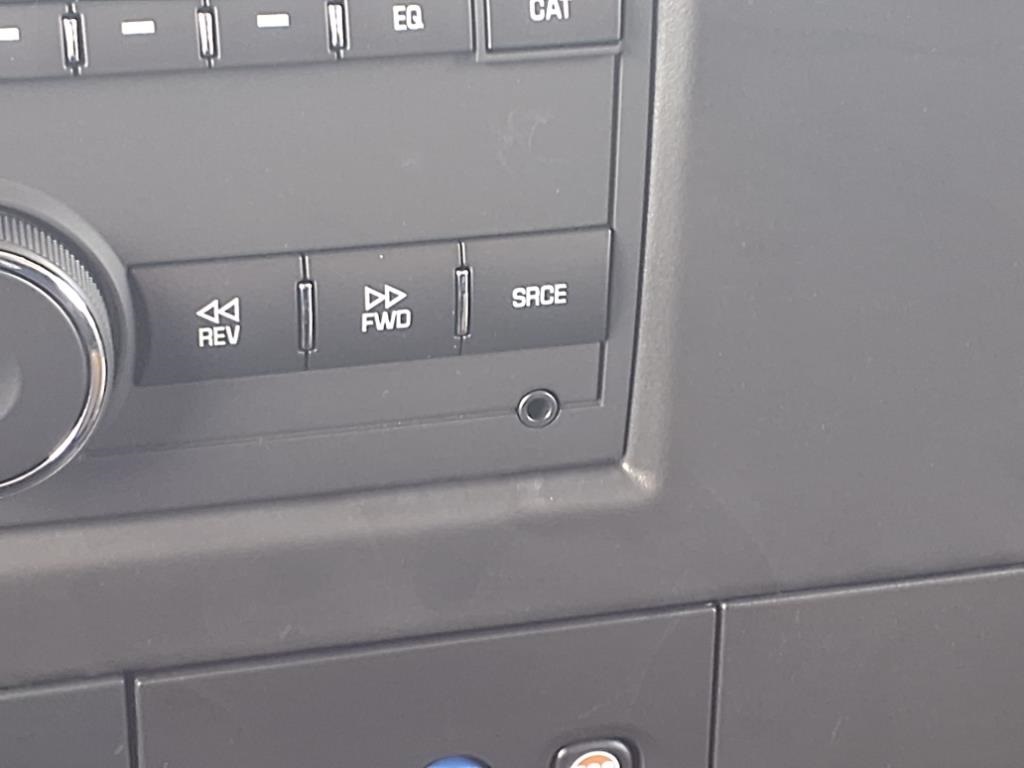 Vehicle image 13 of 21