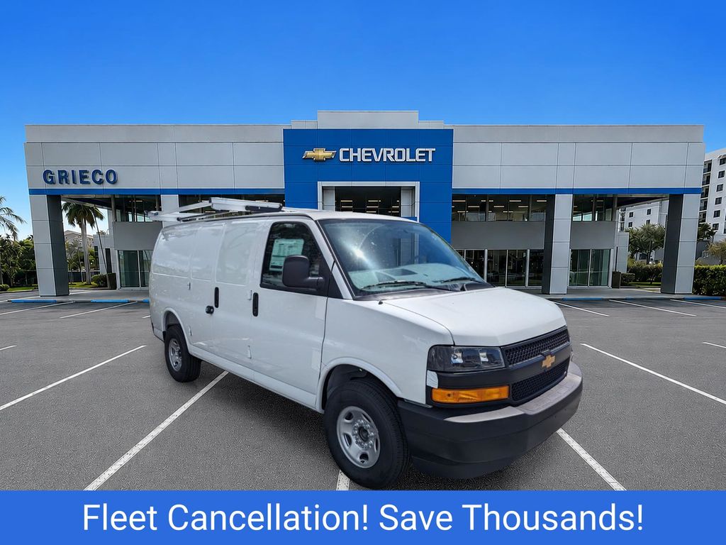 2025 Chevrolet Express Base Image 3 of 15