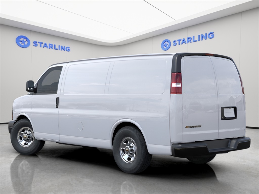 2025 Chevrolet Express Base Image 8 of 24