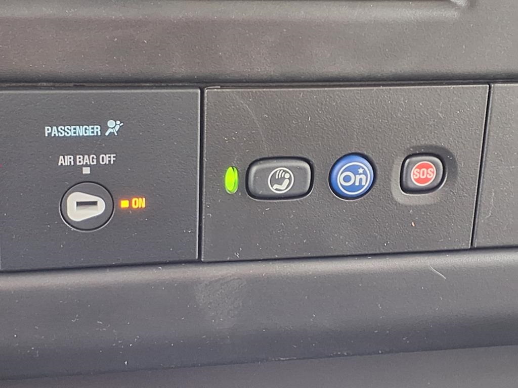 Vehicle image 16 of 25