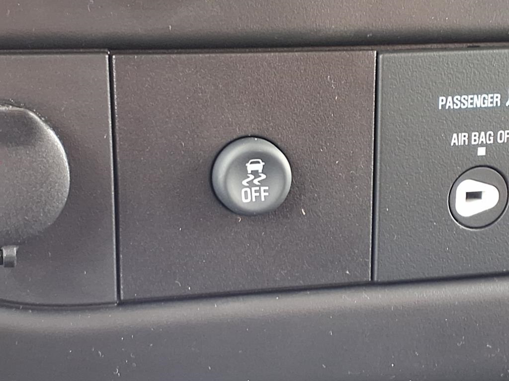 Vehicle image 15 of 25