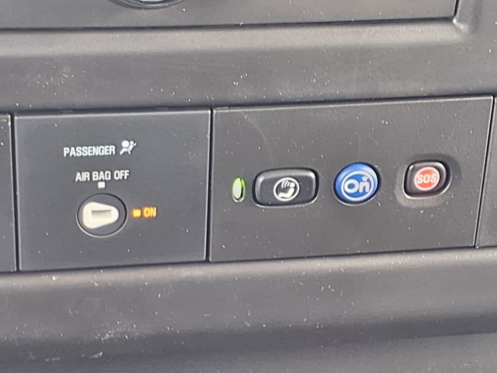 Vehicle image 17 of 22