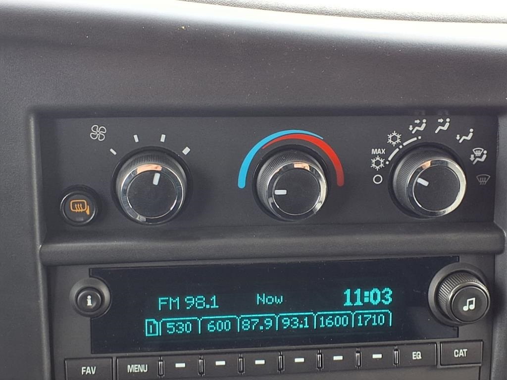 Vehicle image 13 of 22