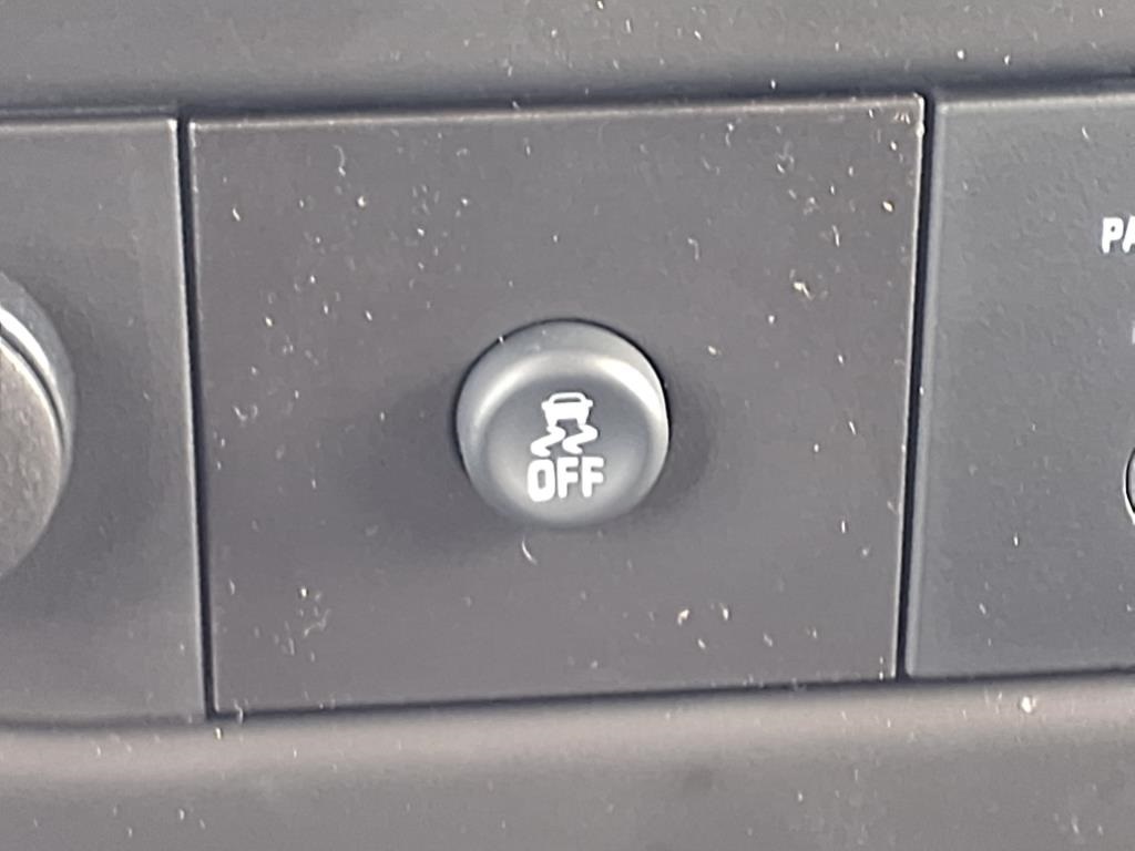Vehicle image 16 of 22