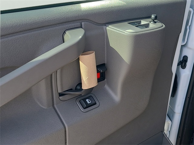 2025 Chevrolet Express Base Image 21 of 27