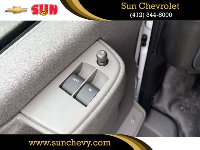 2025 Chevrolet Express Base Image 15 of 26