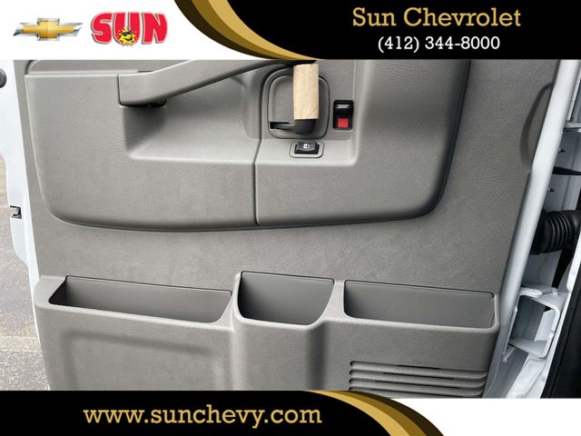 2025 Chevrolet Express Base Image 16 of 26